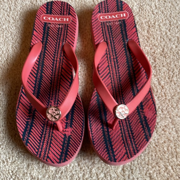 Coach flip flops. Size 7.5 - Picture 7 of 8